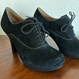 Sofft Shoes | 8.5 Shoes, Black Suede Heel Bootie